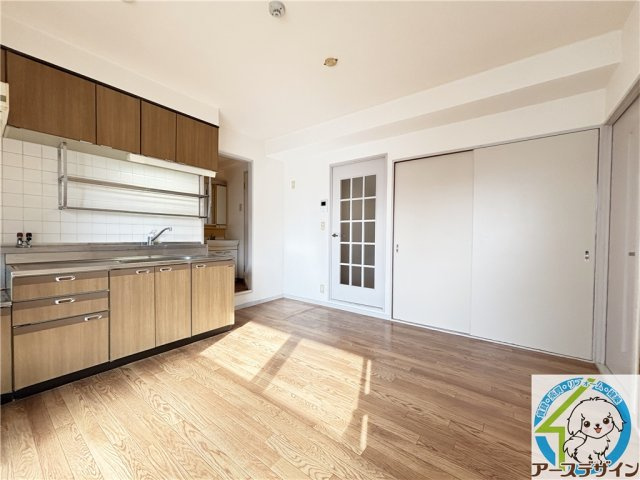 シャトー西明石の居間・リビング