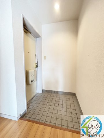 シャトー西明石の玄関