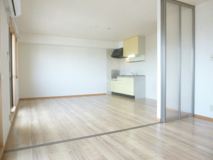 イン　クローバーの居間・リビング