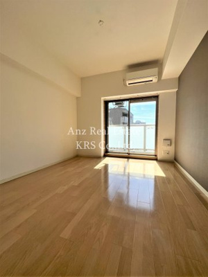 【洋室】 | プランドール江戸堀レジデンス | エアコン付きで、住んだその日から快適にお過ごしいただけます♪