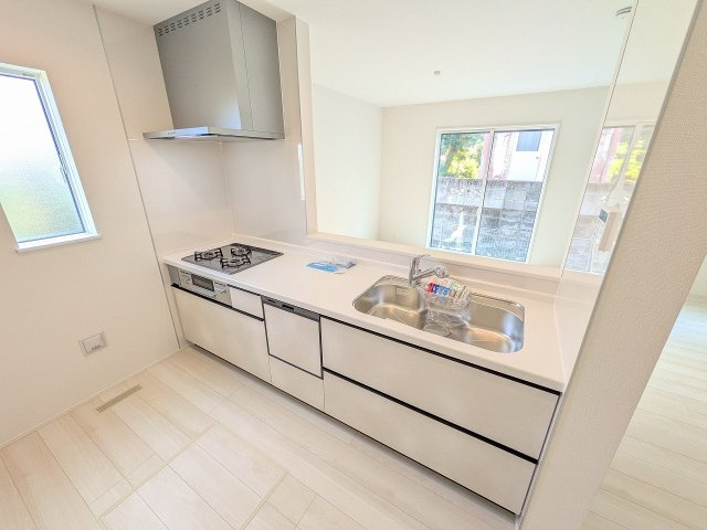 八王子市　元八王子町　新築一戸建て　２４ー１期のキッチン|～使い勝手の良いシステムキッチン～