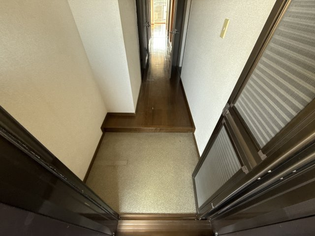 サンパティック的形の玄関