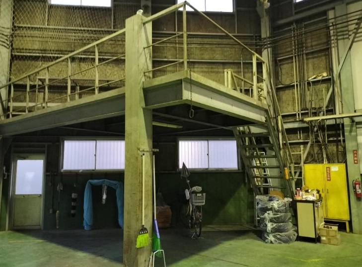 堺市西区上野芝向ヶ丘町１丁の倉庫の内装