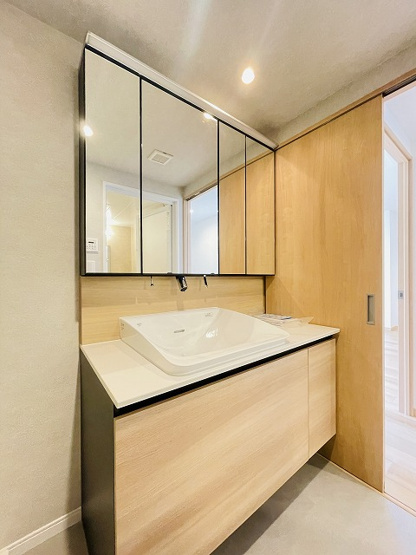 【独立洗面台】 | アルフィーネ大橋Ⅱ