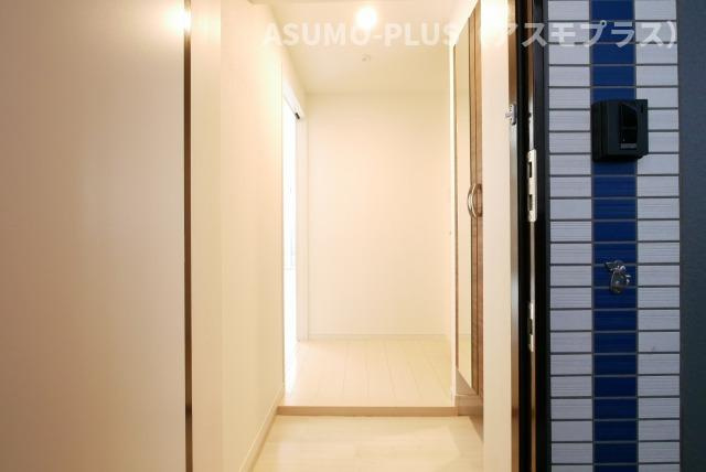 ＬＩＦＥＦＩＥＬＤ　ＪＲ二日市駅前の玄関|別号数タイプ