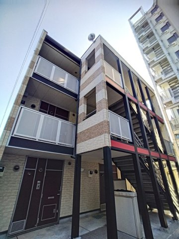 レオパレスＣａｍｅｌｌｉａ池袋の外観