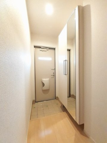 シェリールＡの玄関