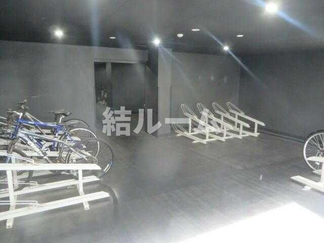 豊島区南大塚１丁目の賃貸マンションの駐車場