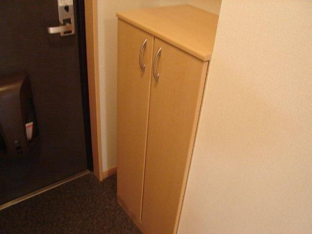 加古川市神野町西条のアパートの収納|下駄箱