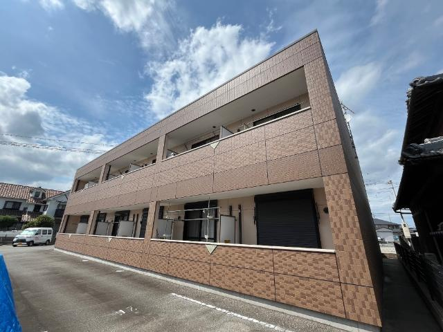 加古川市神野町西条のアパートのエントランス|外観写真（昼）