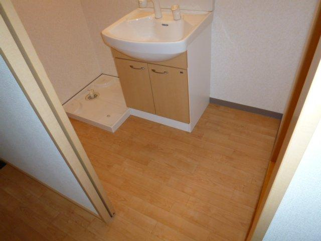 加古川市神野町西条のアパートの洗面所|洗面