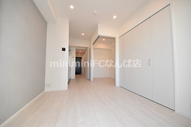 シーズンフラッツ新町