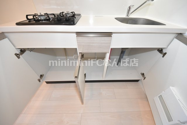 シーズンフラッツ新町