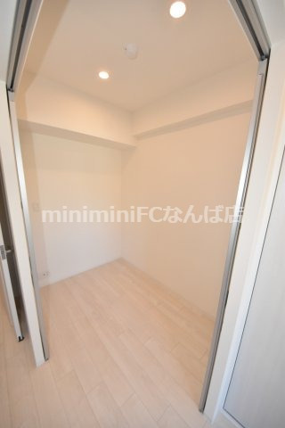 シーズンフラッツ新町の寝室