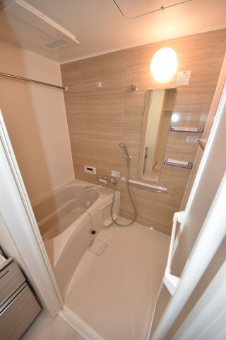 シーズンフラッツ新町の浴室