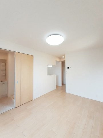 ウエストヒル田迎の居間・リビング