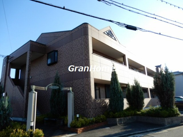 加古川市野口町古大内のアパートの外観