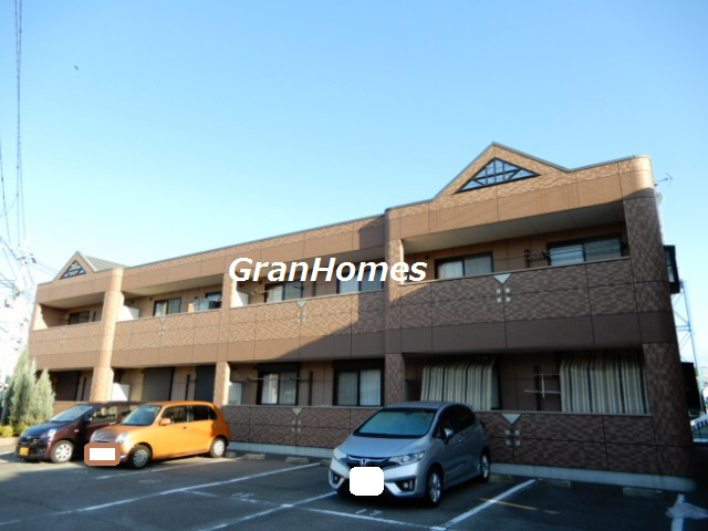 加古川市野口町古大内のアパートの外観