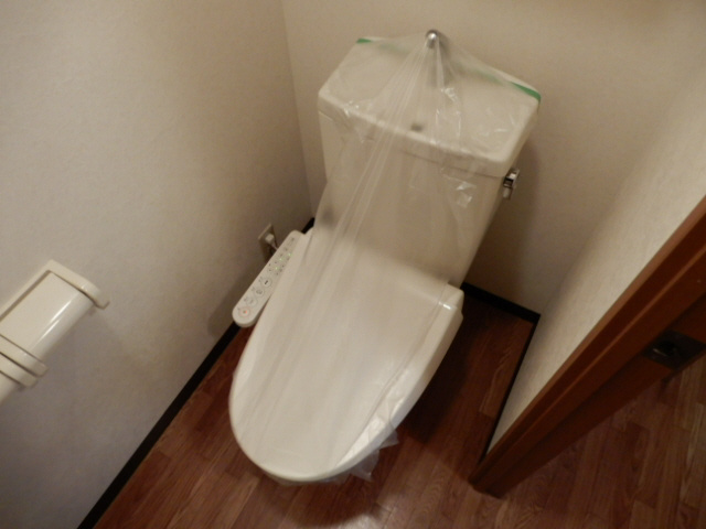 加古川市野口町古大内のアパートのトイレ