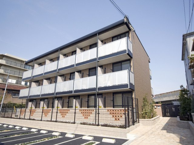 レオパレス浜寺ドット輝の外観