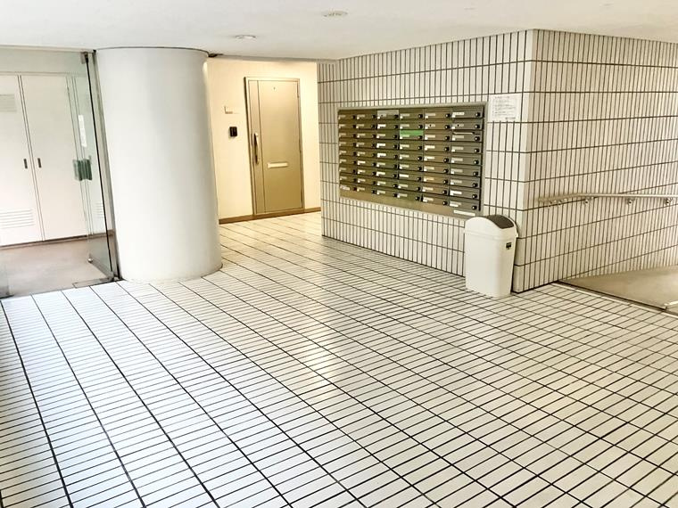 第二サンライズ五反田のロビー