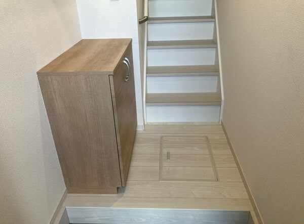 リーブルファイン下之一色町の玄関