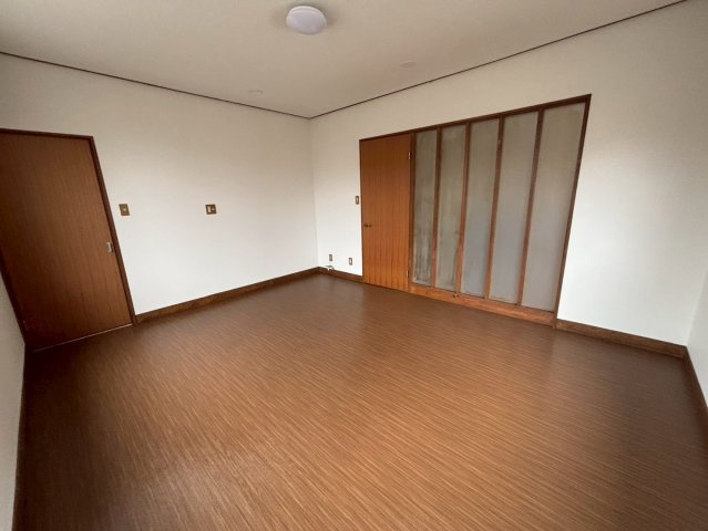 岡崎市戸崎町貸事務所の内装