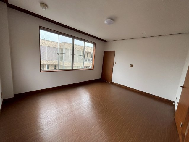 岡崎市戸崎町貸事務所の内装