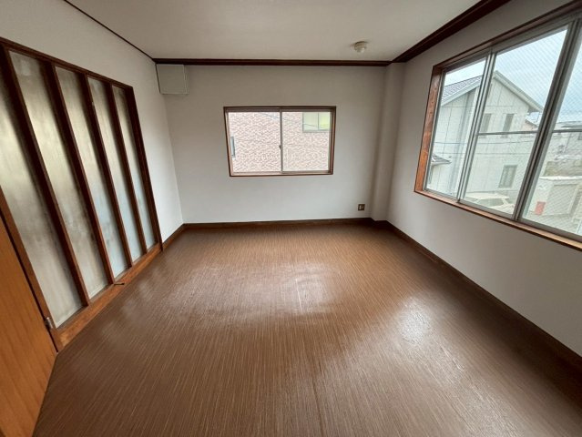 岡崎市戸崎町貸事務所の内装