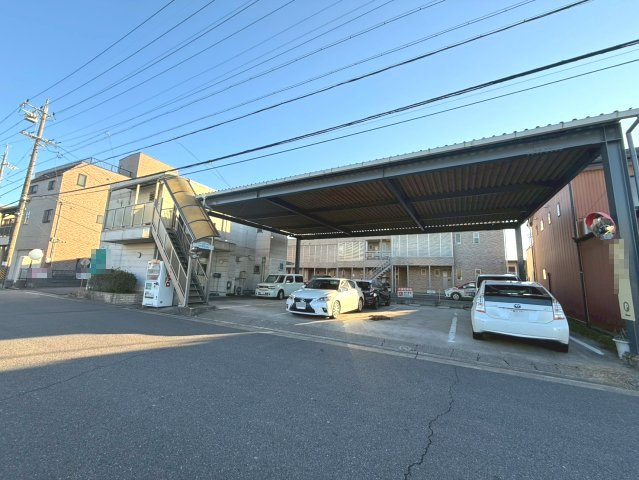 岡崎市戸崎町貸事務所の外観