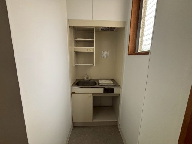 岡崎市戸崎町貸事務所のキッチン