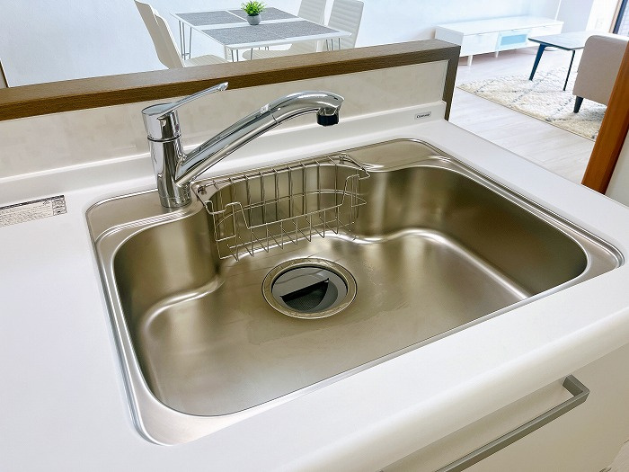 サン・エアポートNODA 5階のキッチン|◆シンクも広々とお使いいただけます。