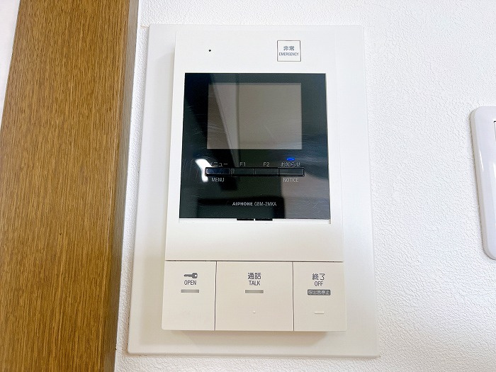 サン・エアポートNODA 5階の防犯設備|◆防犯に安心なTVモニター付きインターホンです。