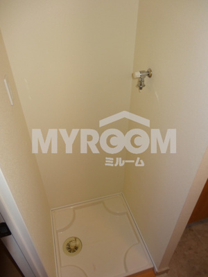 【設備】 | シュロス高田馬場 | 室内洗濯機置場★（同一仕様写真）