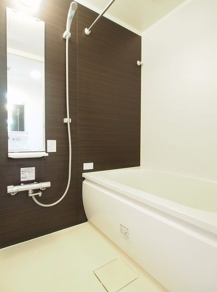 アーバンコート亀城の浴室