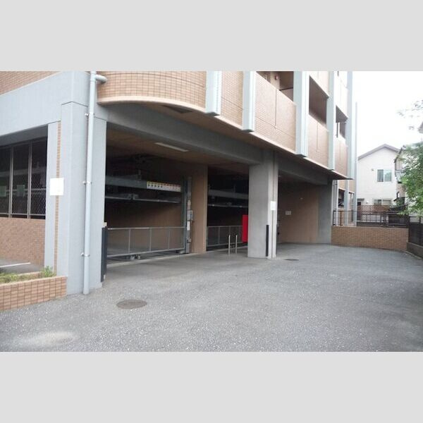 グランドゥール・オニクラ　須玖小学校区の駐車場|グランドゥール・オニクラ