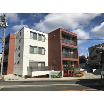 オートロック・宅配ボックス付いています