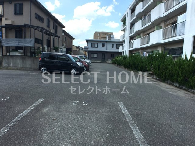 【駐車場】 | パークサイドこうむら | 駐車場があります