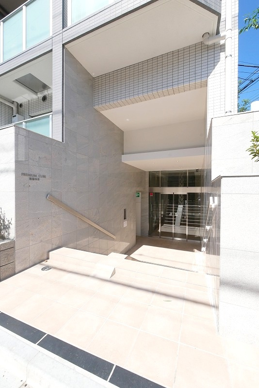 PREMIUM CUBE 新宿中井の外観|きれいな外観です