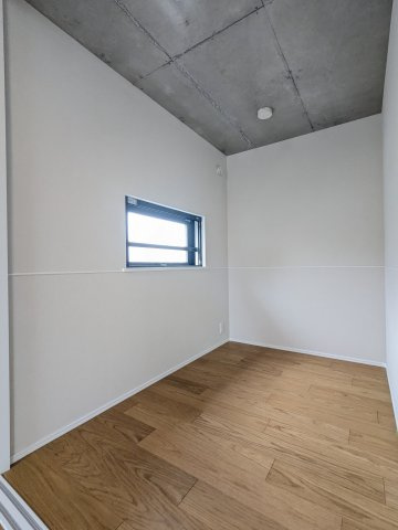 フラッフィー落合南長崎の洋室|落ち着いた色調の洋室です