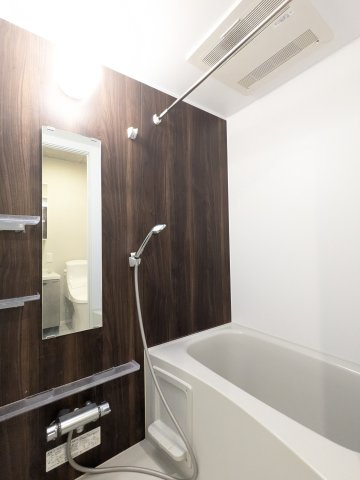 フラッフィー落合南長崎の浴室|ゆったり過ごせるお風呂です