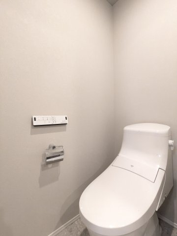 フラッフィー落合南長崎のトイレ|清潔感のあるトイレです