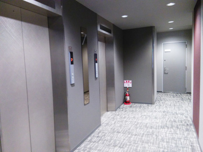 サン・栄三丁目ビル