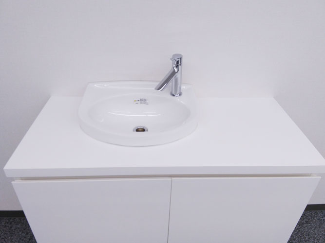 サン・栄三丁目ビル