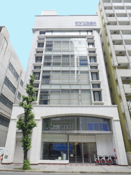 サン・栄三丁目ビルの外観