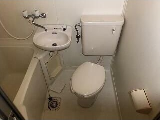 ヴィラージュ行徳の浴室