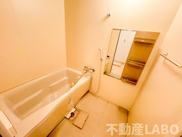 マルーン平野の浴室