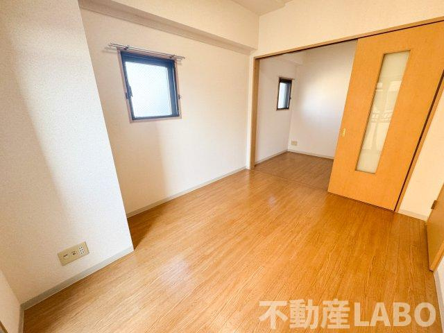 マルーン平野の内装