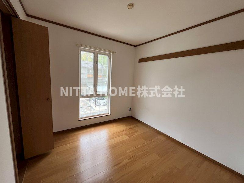 グリーンスクエアⅡの子供部屋|清潔感のある室内がGOODですよね！