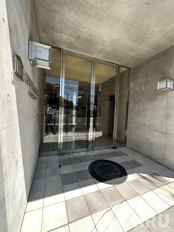 セイワパレス大阪城北のエントランス